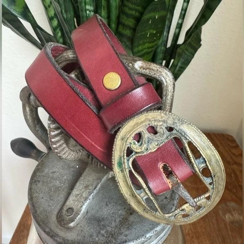 Vintage‎ Western Leather Belt Burgundy Brass antique style Buckle
